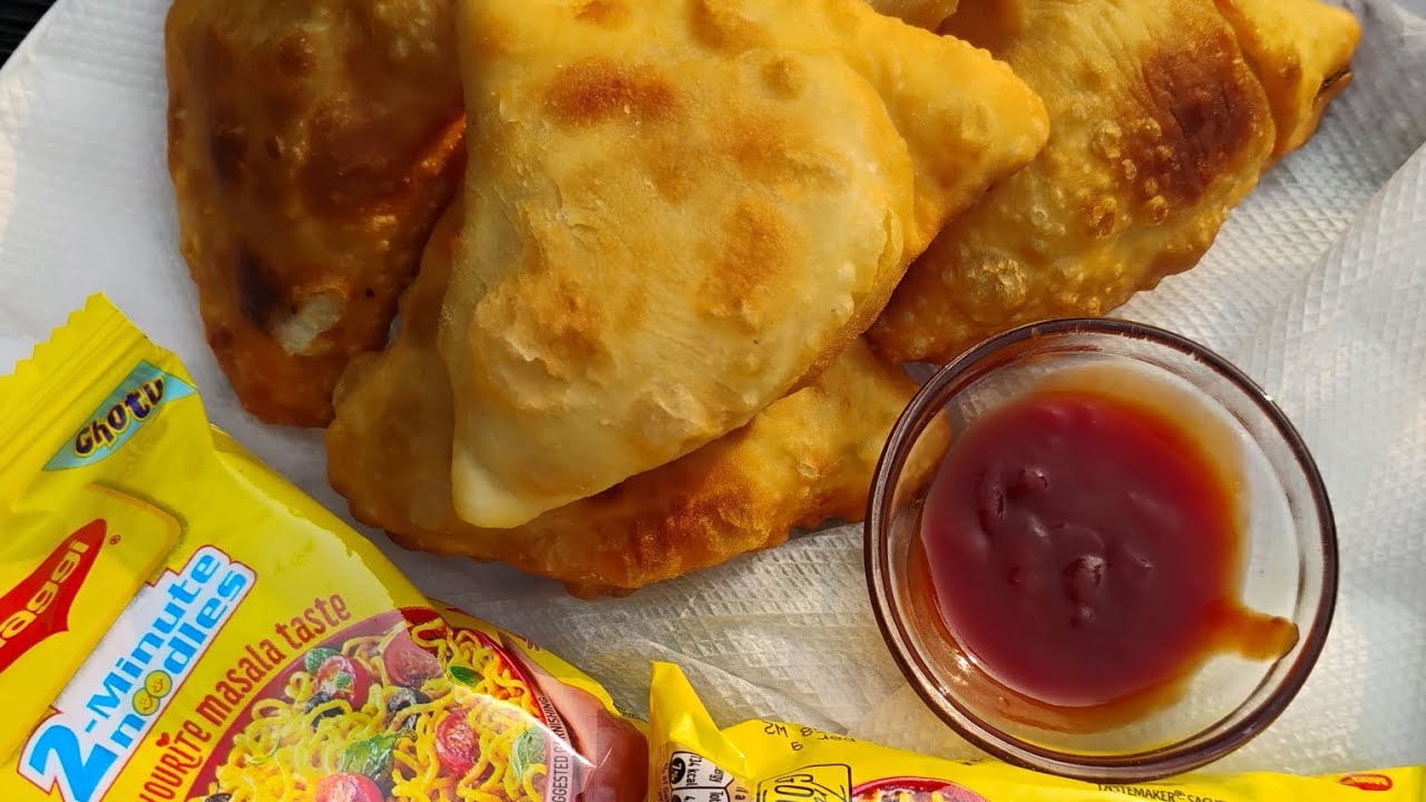 Maggie Samosa Recipe।। ম্যাগী সিঙ্গারা রেসিপি।। Samosa Maggie😋