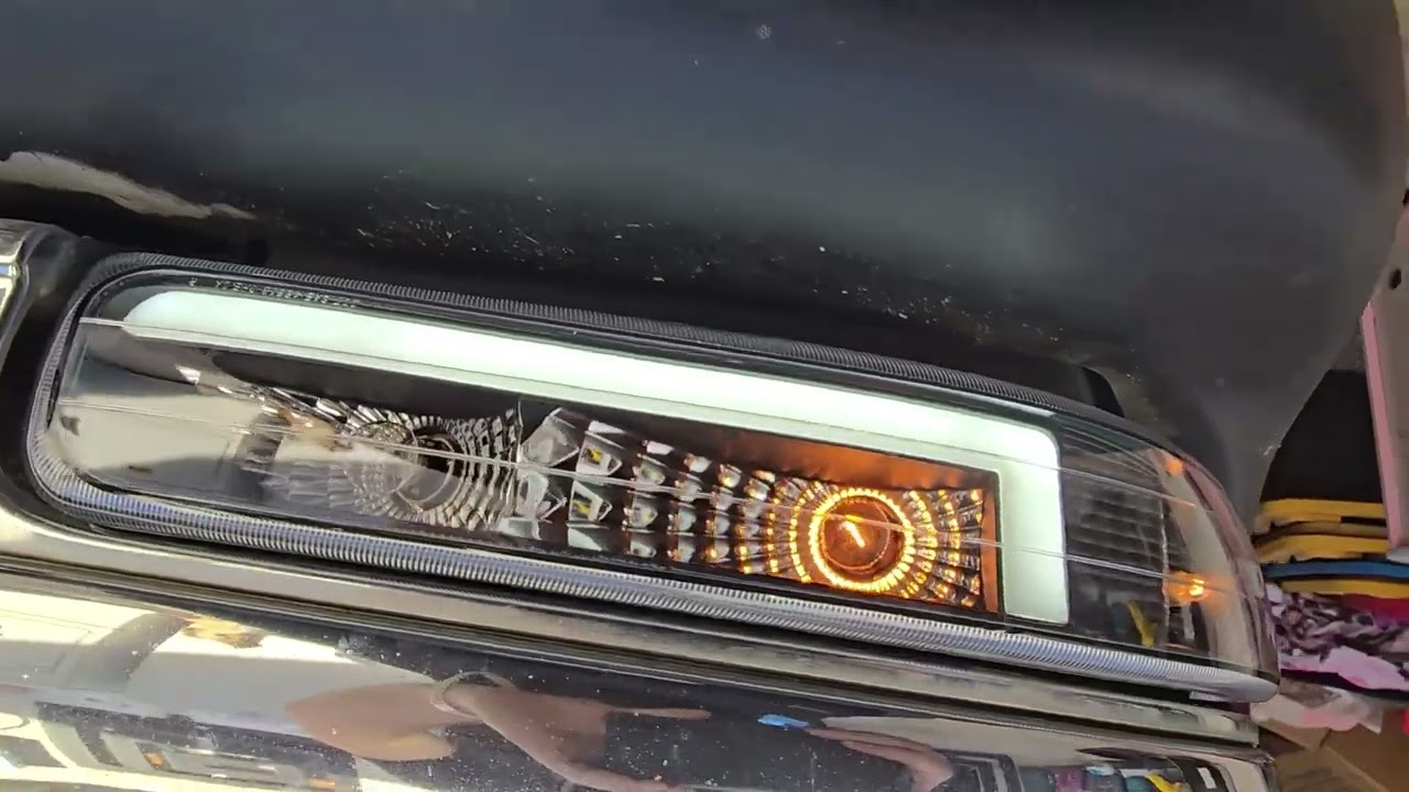 COMO INSTALAR FAROS LED AFTERMARKET PRINCIPALES 2000-2006 CHEVROLET SUBURBAN/TAHOE/SILVERADO/SIERRA