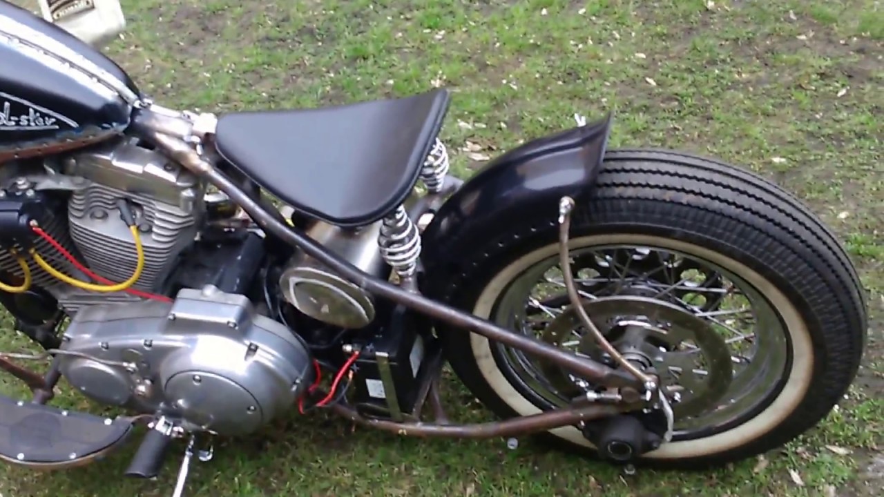 Harley Davidson sportster 883 bobber