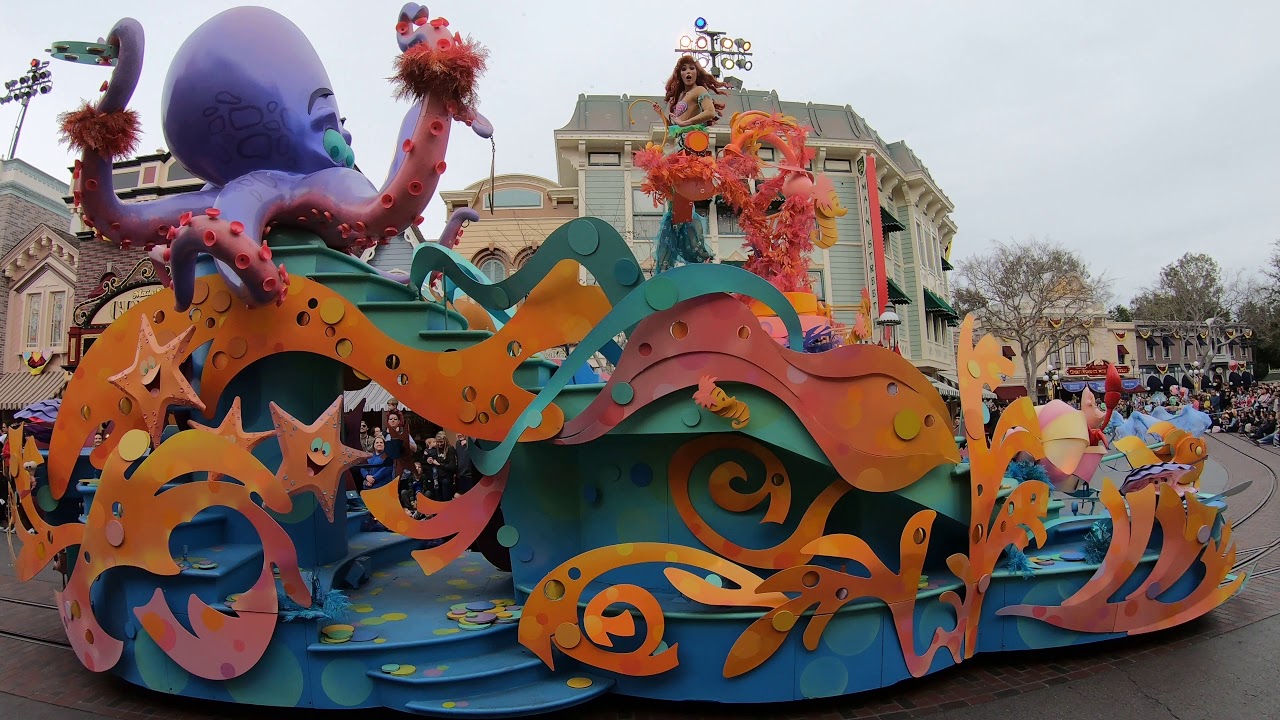 Mickey's Soundsational Parade 2019