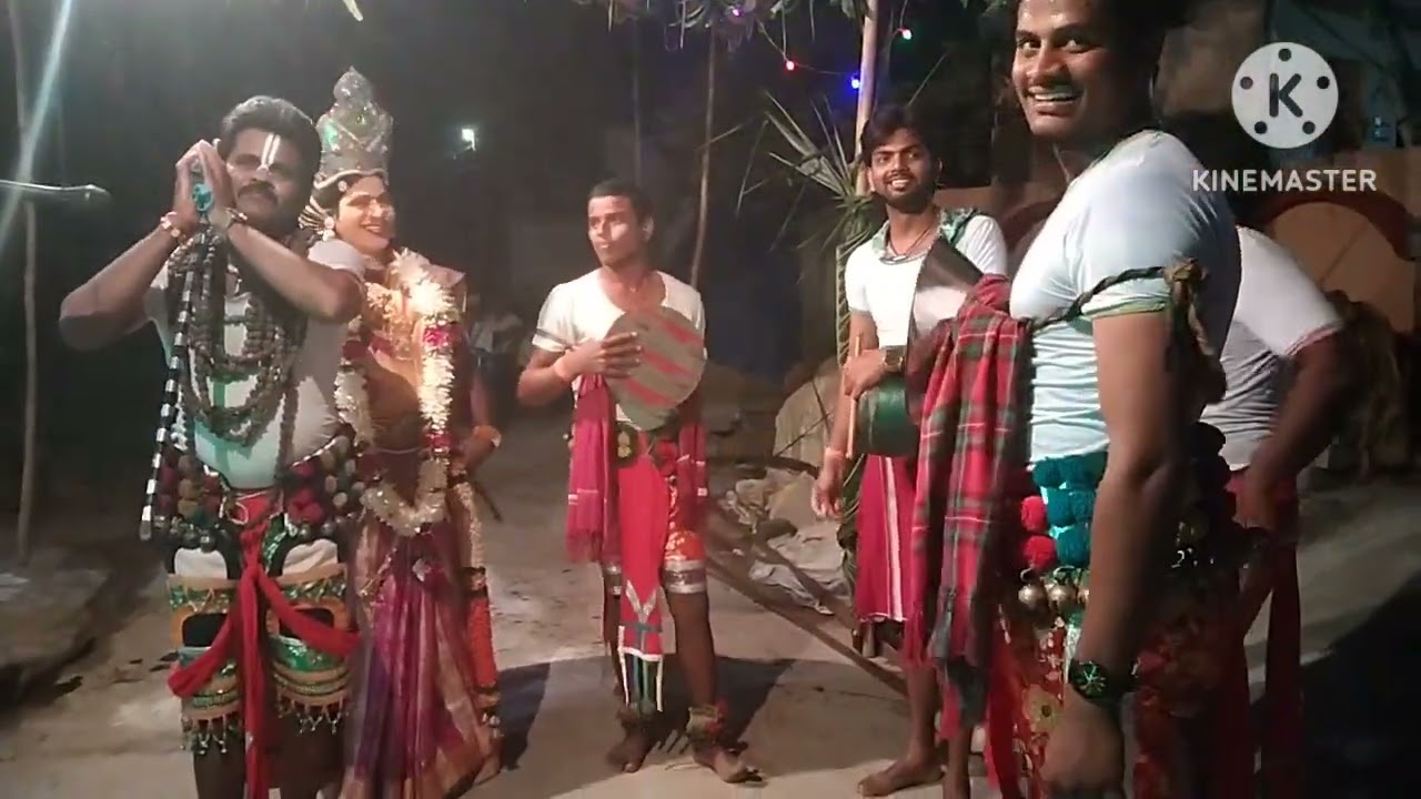 మా వీధిలో ఒకళ్ళు  తిరుపతి వెళ్లి తిలికి వెలిగించుకున్నారు కోల సంబరం చేయించుకున్నారు#vlog