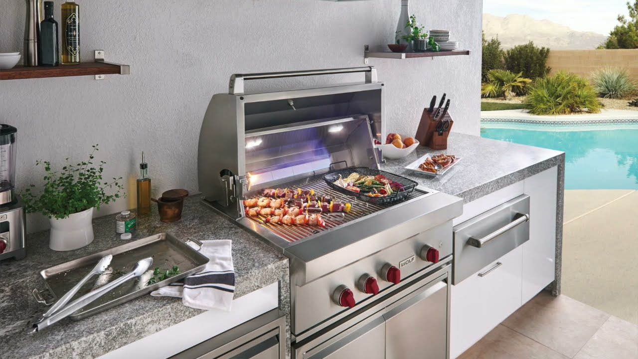 Wolf Outdoor Grill