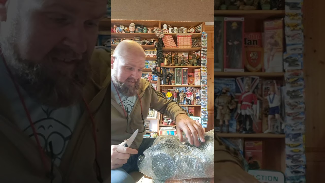 Unboxing Vintage Action Man  goodness, and an imposter...