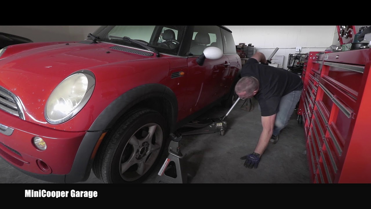 Ho To Lift Mini Cooper on Jack Stands