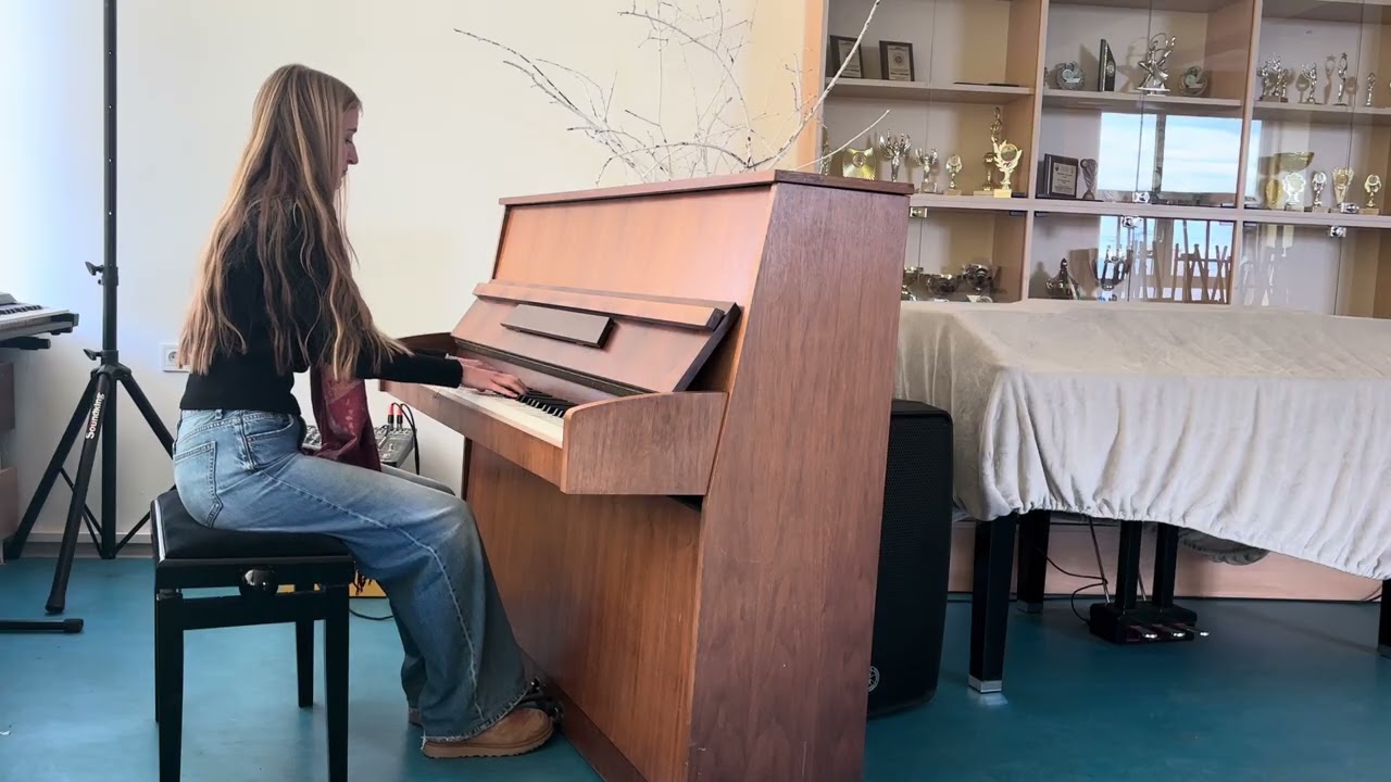 Debussy - Clair de Lune - Polina Dimitrova