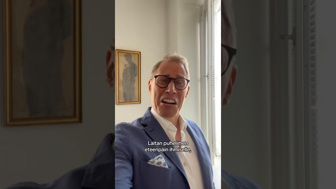 Laitan puhelimen eteenp&auml;in: Presidentti edition😂 #pressat #sauliniinist&ouml; #imitaatio