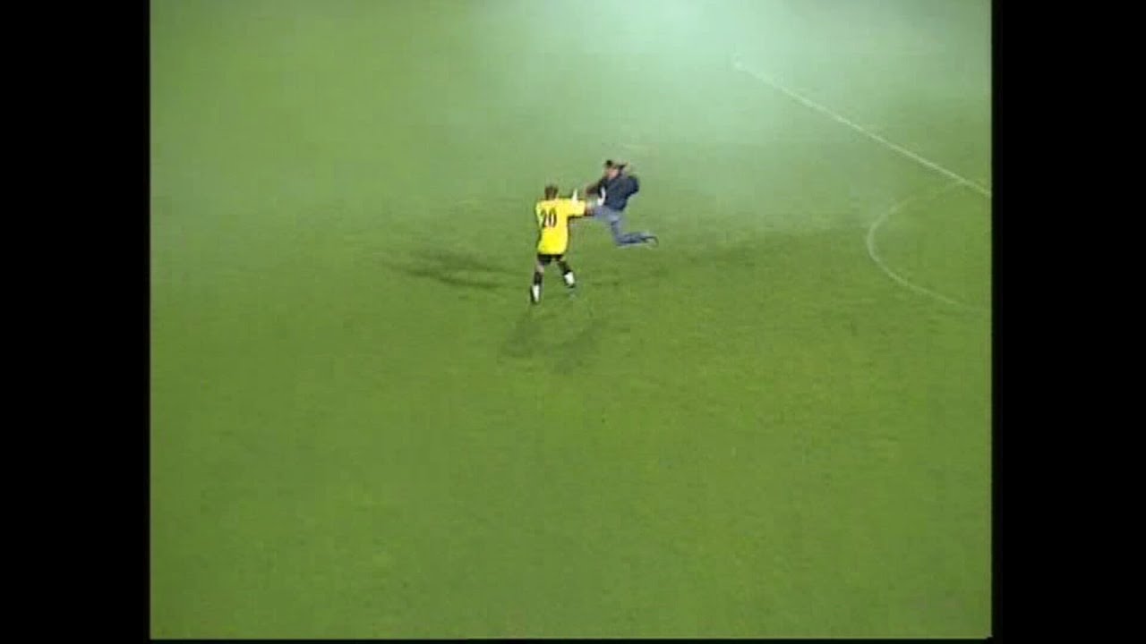 Ternana 2002-03: A Cosenza al terzo gol delle Fere un tifoso aggredì in campo il portiere calabrese