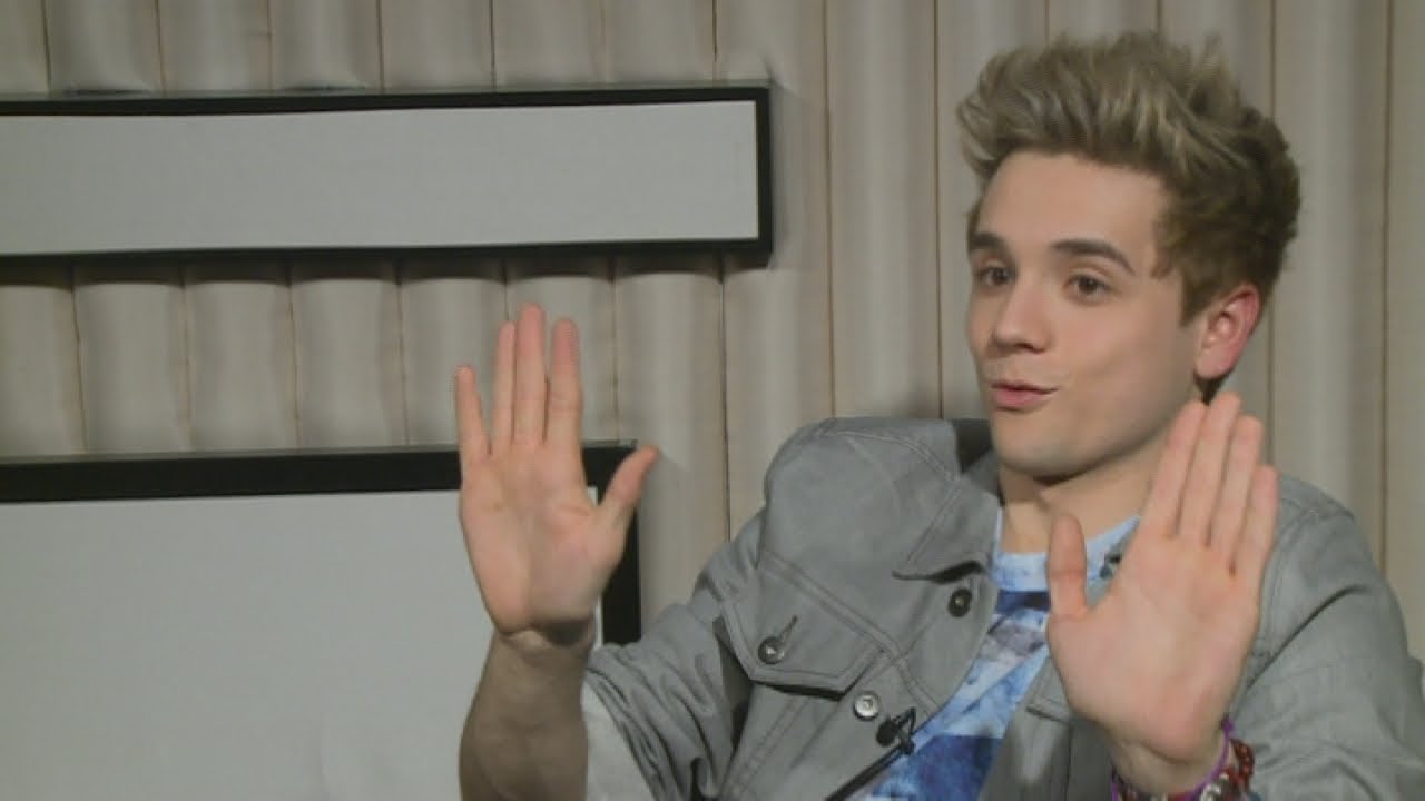 Elyar Fox interview: Elyar on his perfect girl, getting naked with Miley and touring with Union J