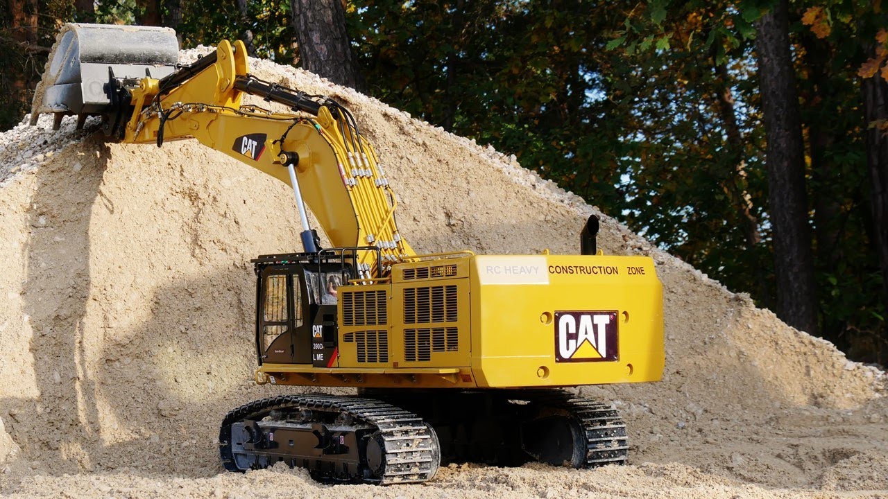 CAT 390D 1:8 riesiger RC Bagger Teil 2 / RC CATERPILLAR 390D 1/8th GIGANTIC Excavator at work part 2