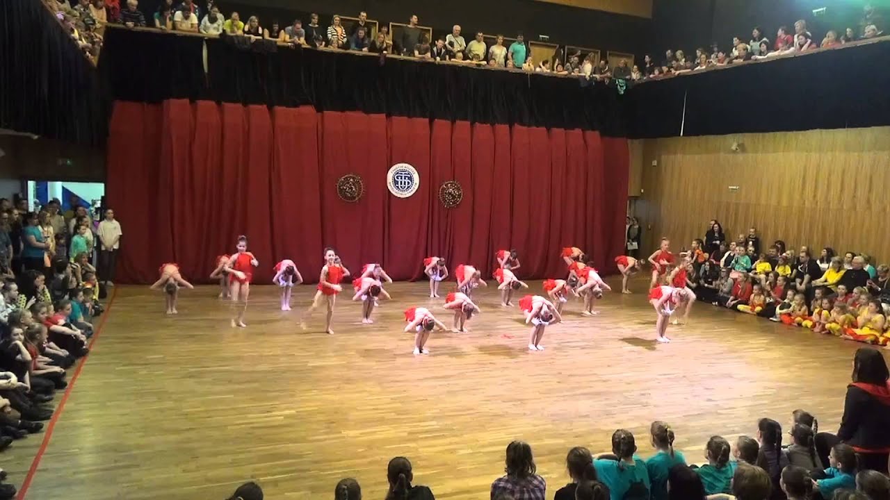 Region VČ SUT - Besta Chrudim - Clap your hands - 1. místo - chor. Klára Nováková