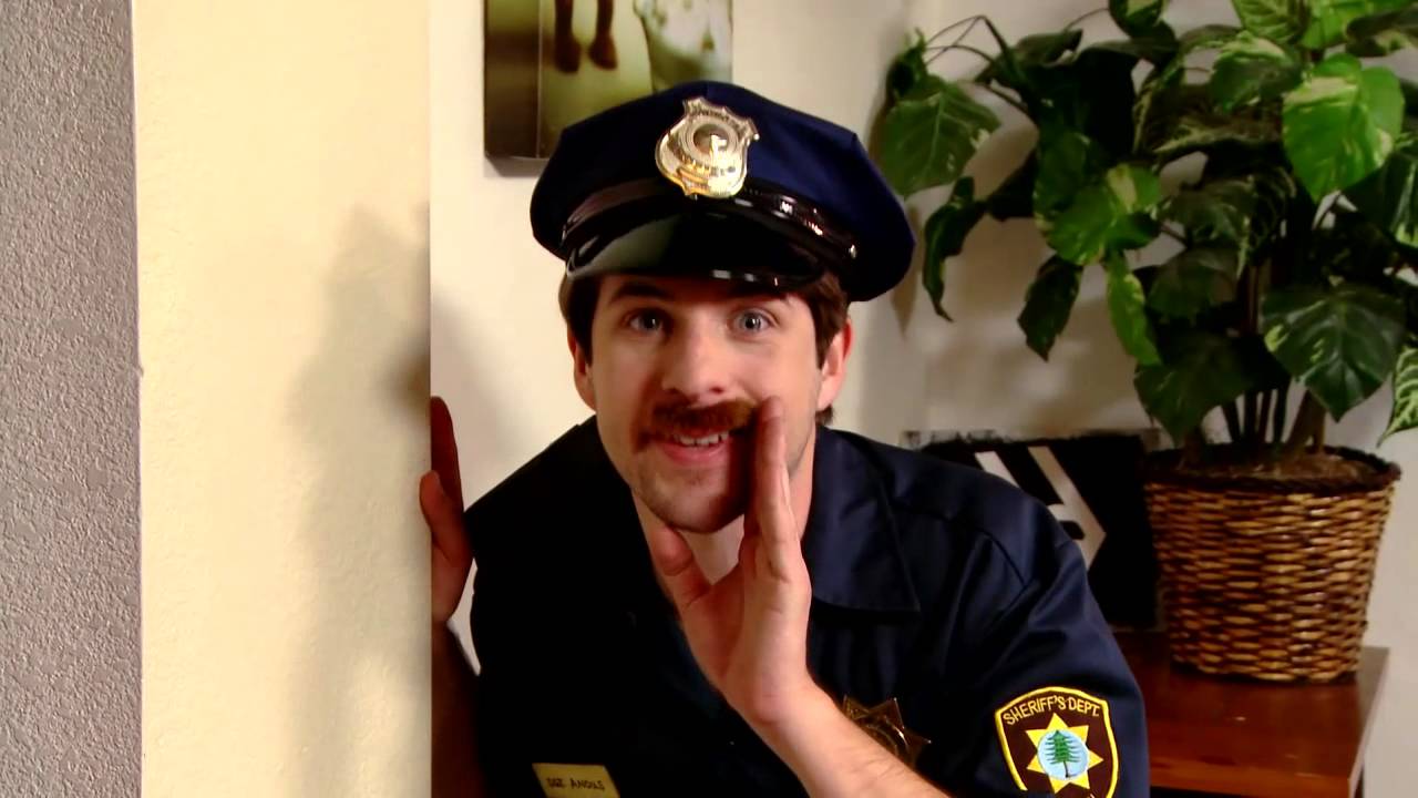 COMO SER UN POLIC&Iacute;A