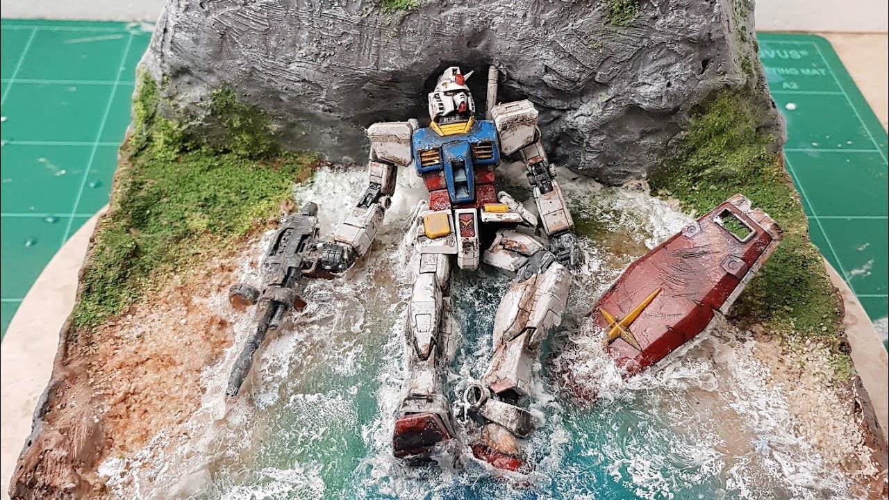 Ruined Gundam RX-78-2 Diorama | Dindin