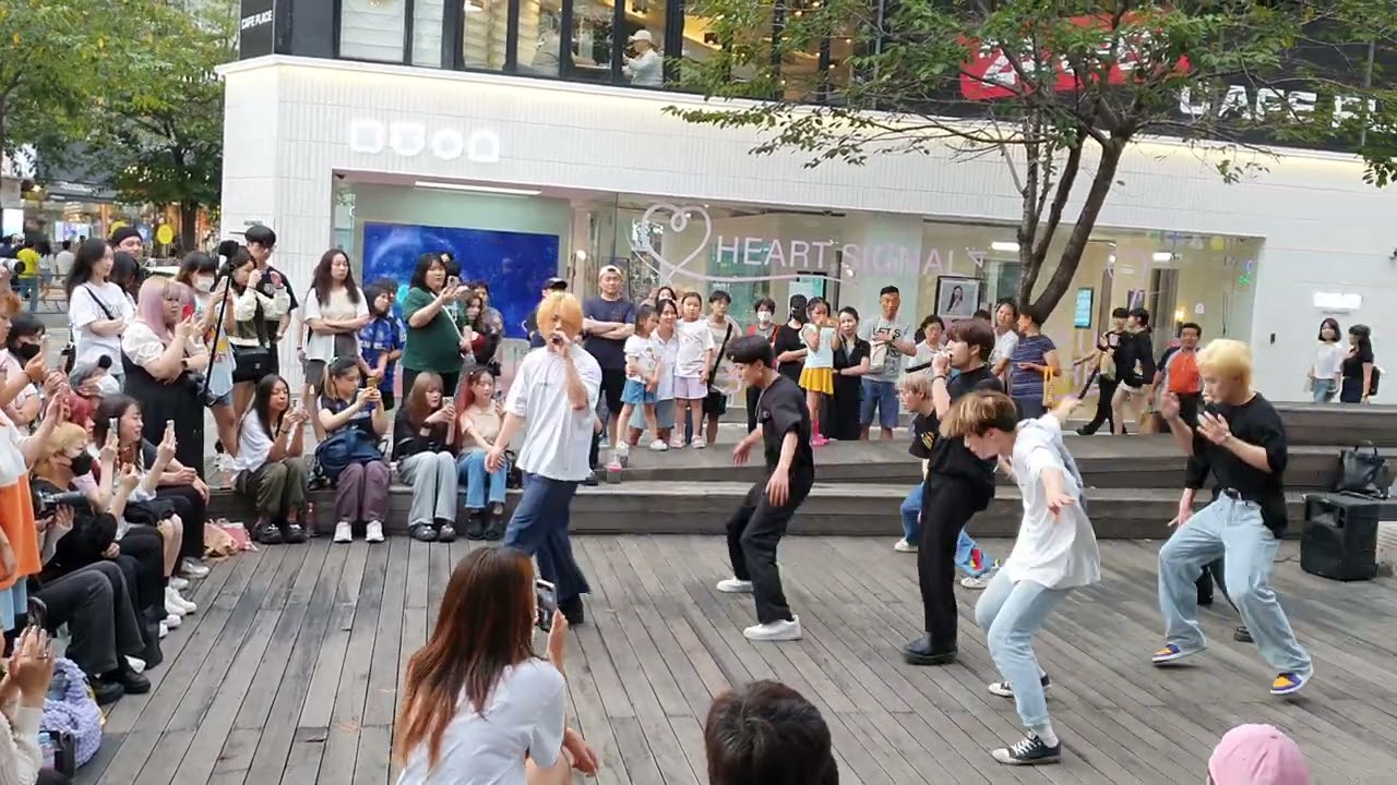 [STREET ARTIST] ANTARES. SINCHON BUSKING. 230812.