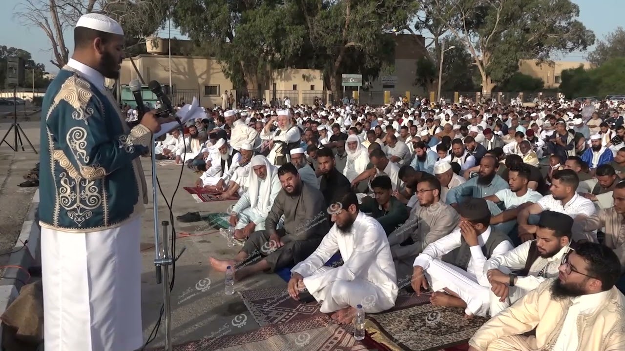 شعائر صلاة عيد الأضحى المبارك في بلدية قمينس   LCNA