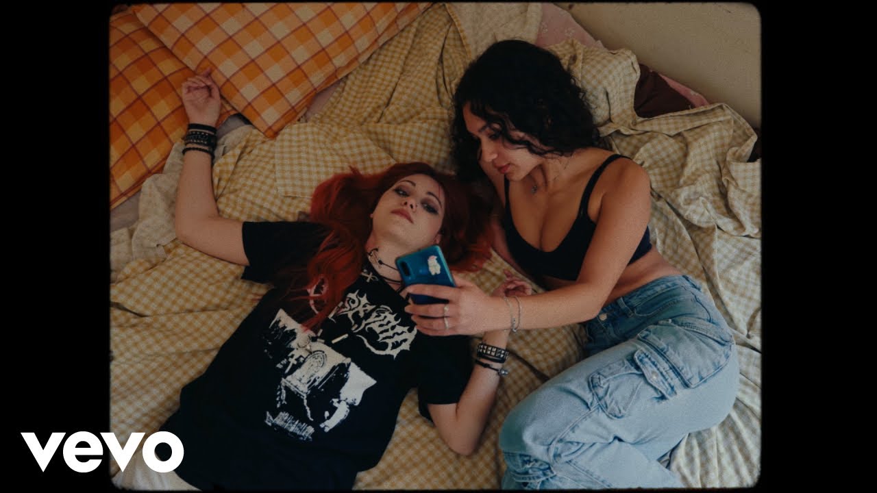 Laila Al Habash - Fumantina (Official Video)