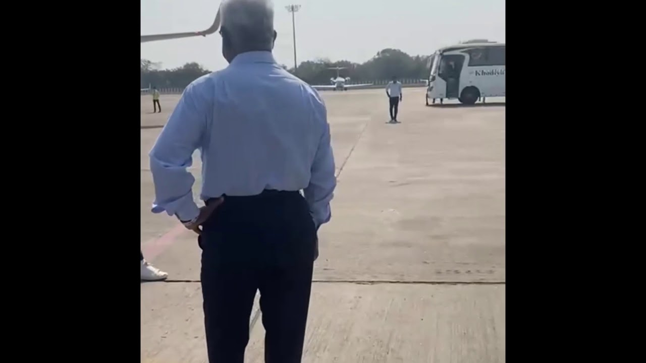 Virat Kohli and team India arrives in Ahmedabad #indvseng #motera #teamind