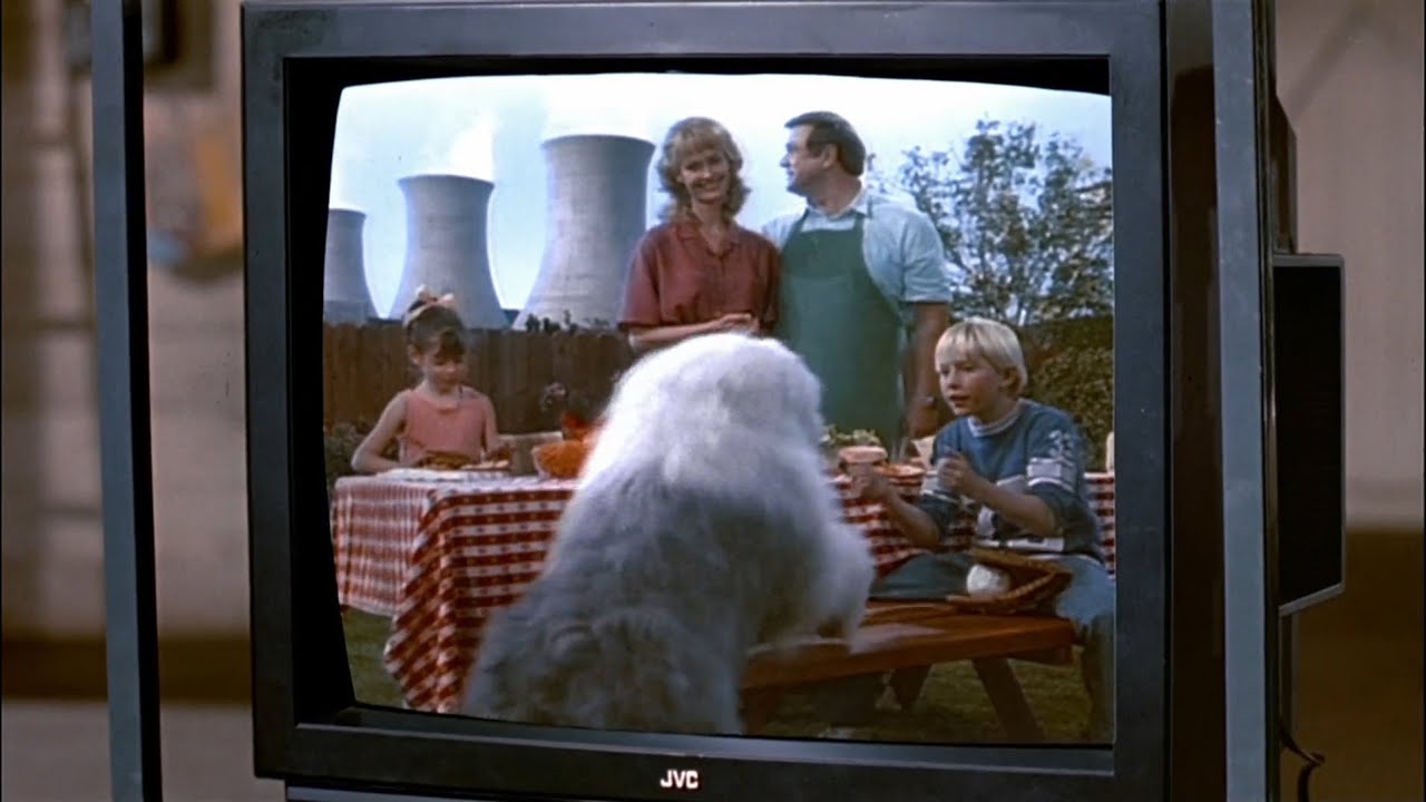 The Naked Gun 2&frac12; - Nuclear Power Commercial