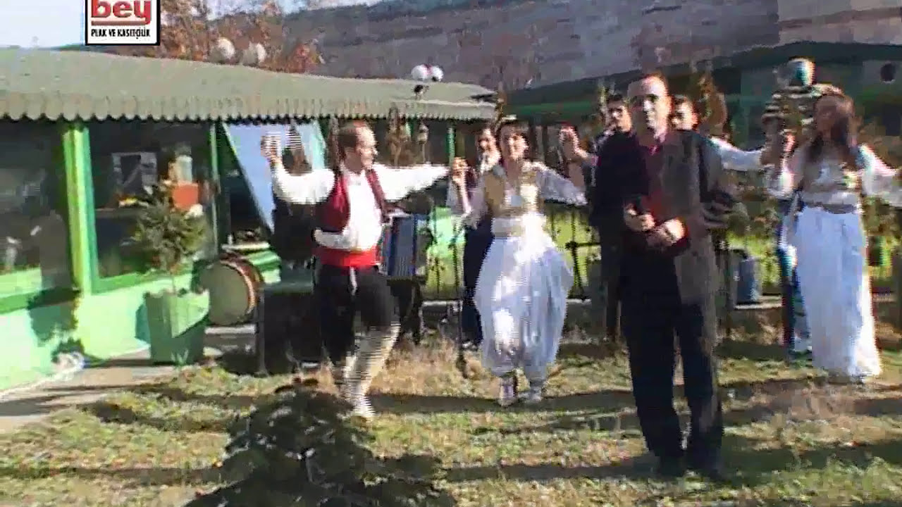 Zeytinyağlı Yiyemem / Tavernada Rumeli Rüzgarı