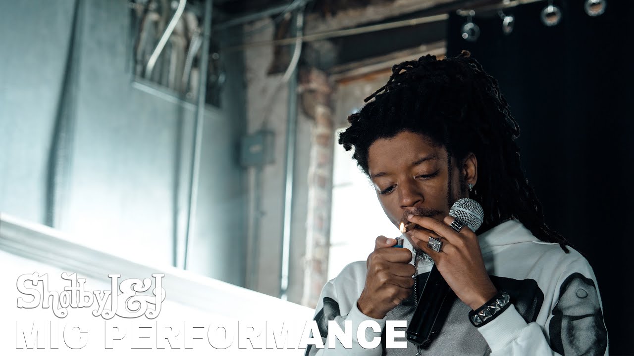 Nezzus - Undress Mic Performance
