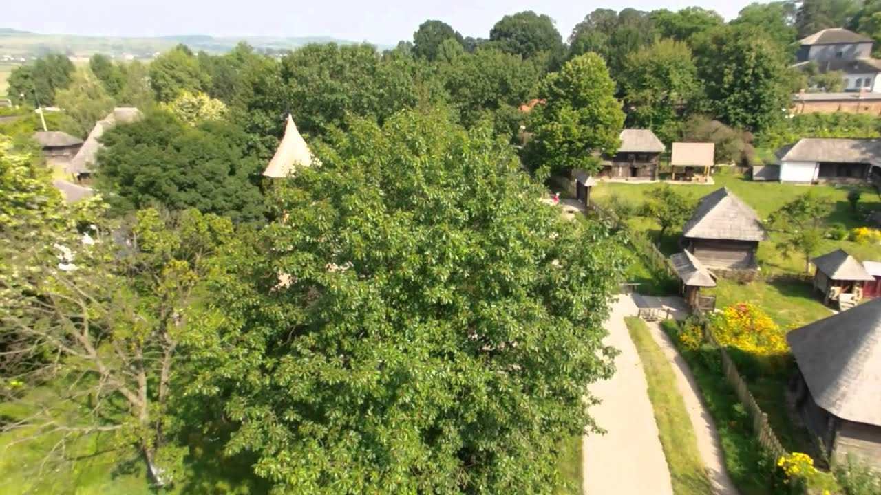 Muzeul Golesti. Muzeul Viticulturii şi Pomiculturii Goleşti | www.sedna.ro/panoramix