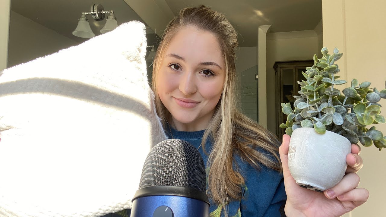 ASMR RANDOM HAUL (dorm essential, christmas gifts, etc.)