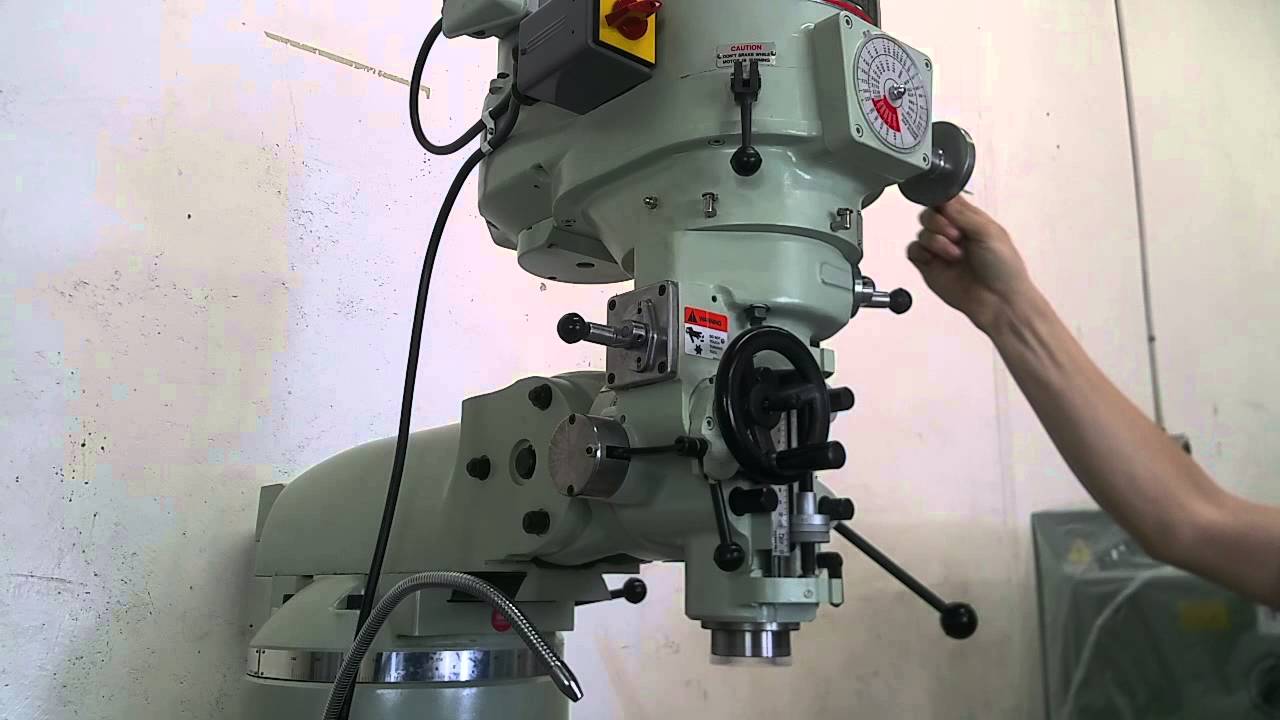 FIRST LC-1 1/2 VS Milling machine demonstration | Modern Tools