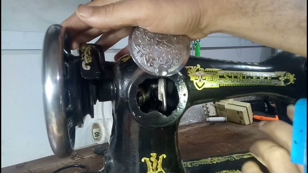 تعديل الغرزه بالنسبه لماكينه الخياطه.Stitch adjustment for a sewing machine.