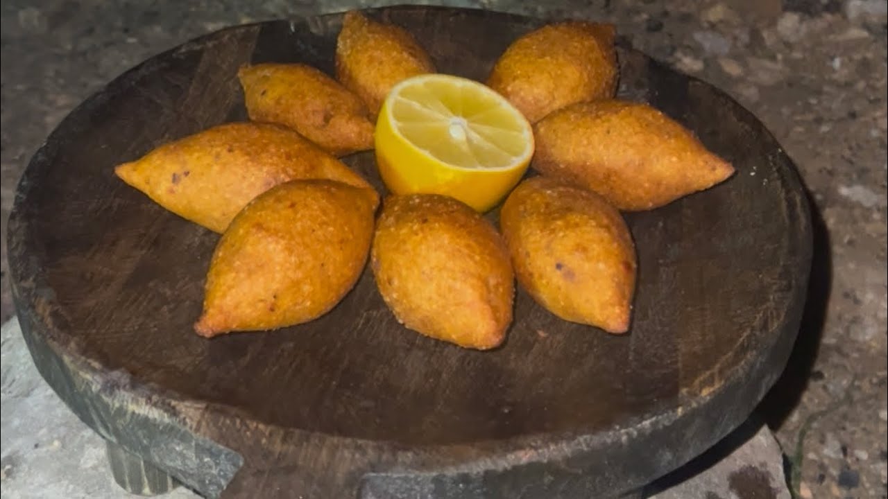Dağ başında içli köfte mi olur? Oluyormuş! / stuffed meatballs on the stone #içliköfte #doğa #asmr 