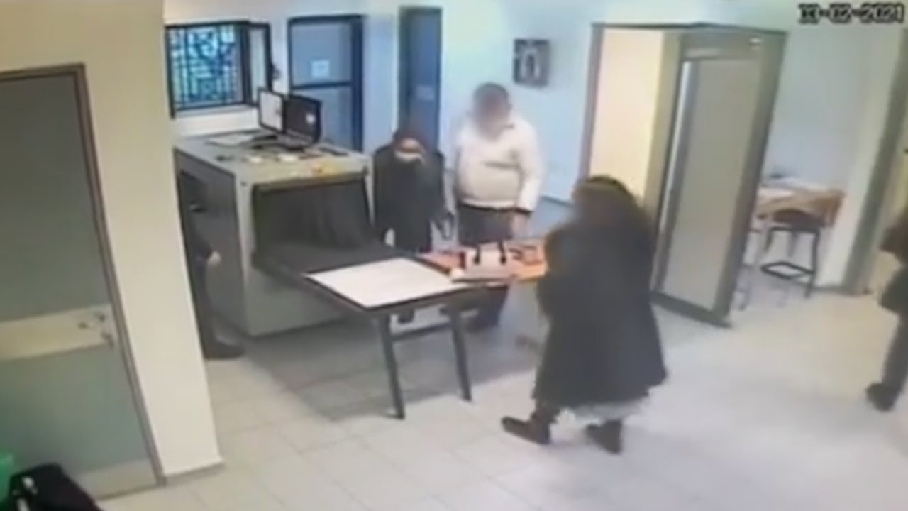 Βίντεο ντοκουμέντο από τη δράση κοινωνικής λειτουργού στις φυλακές Νιγρίτας