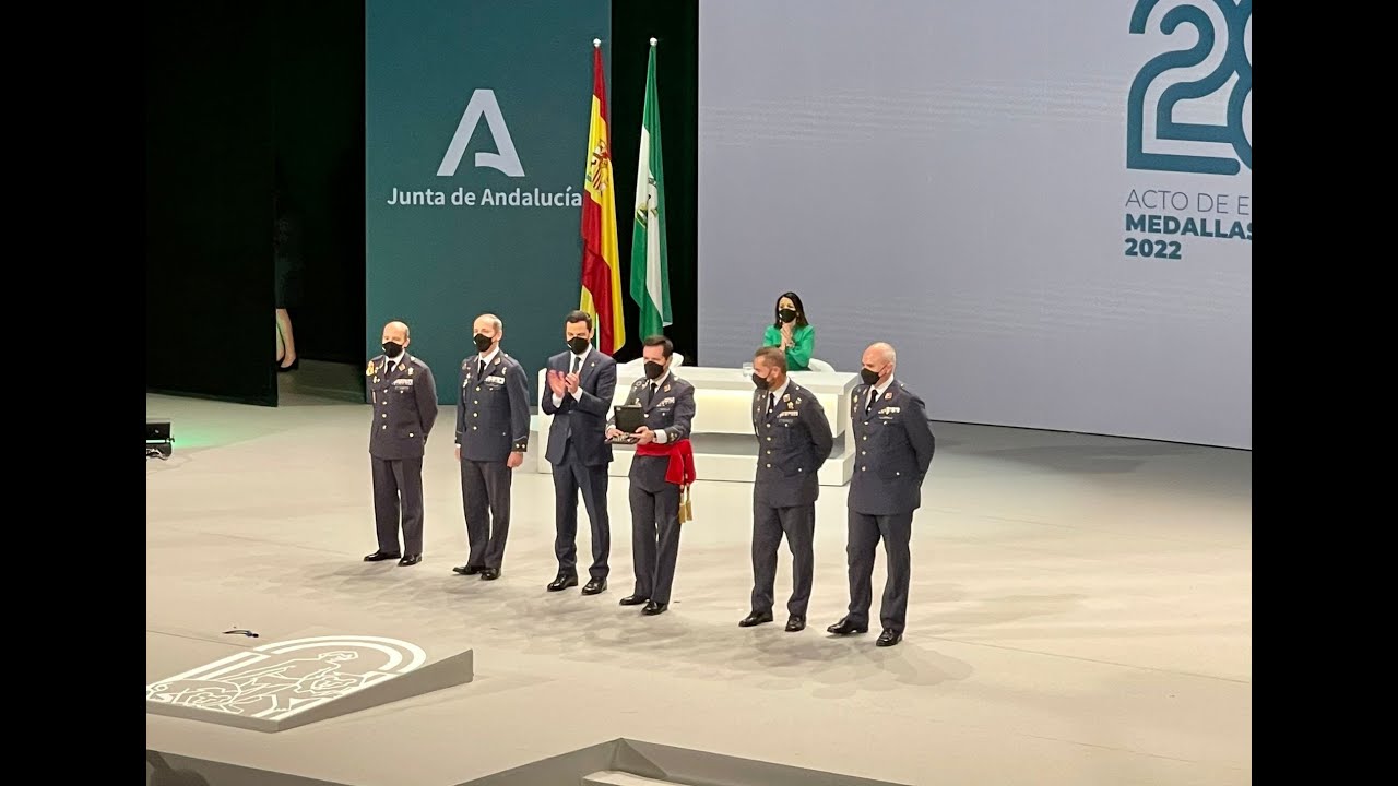 El Ejército del Aire recibe la Medalla de Andalucía 2022 en la categoría de Valores Humanos