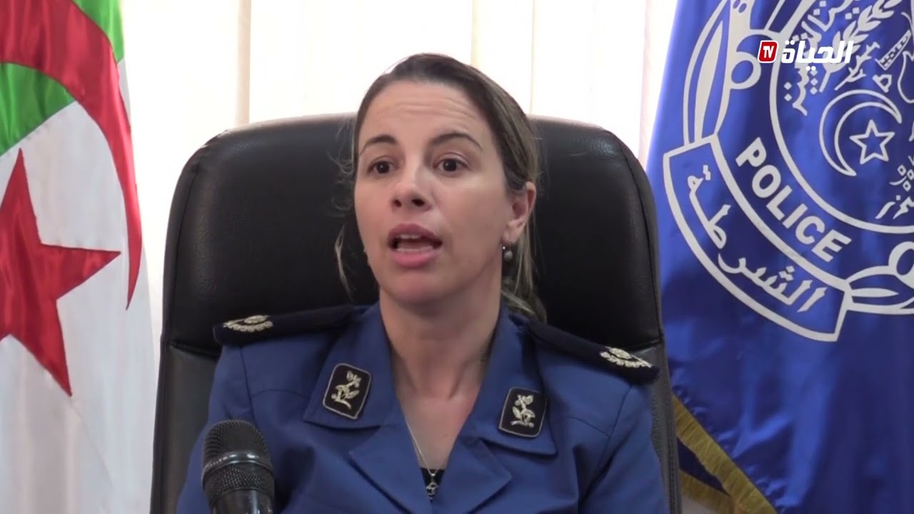 تهاني أفراد الشرطة بمناسبة عيد الأضحى المبارك