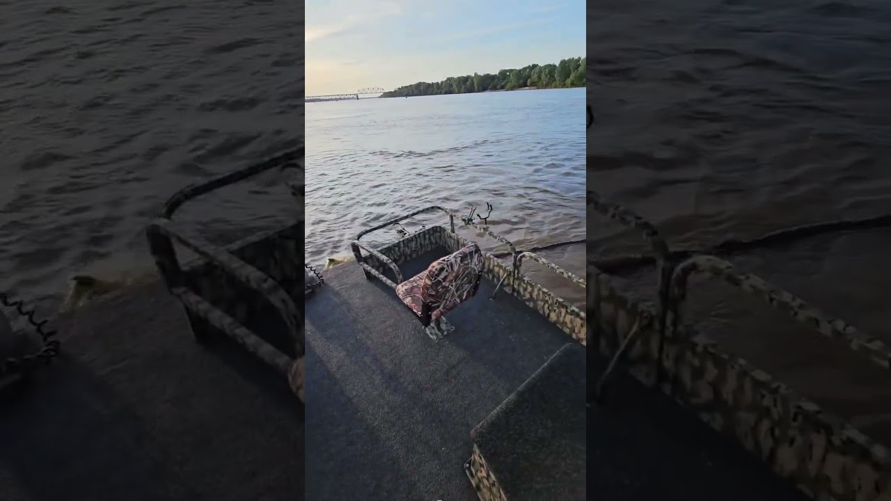 #projectpontoon #redlegstencils #onthepontoon #boatbuild #boatproject #pontoonboat #fishingboat