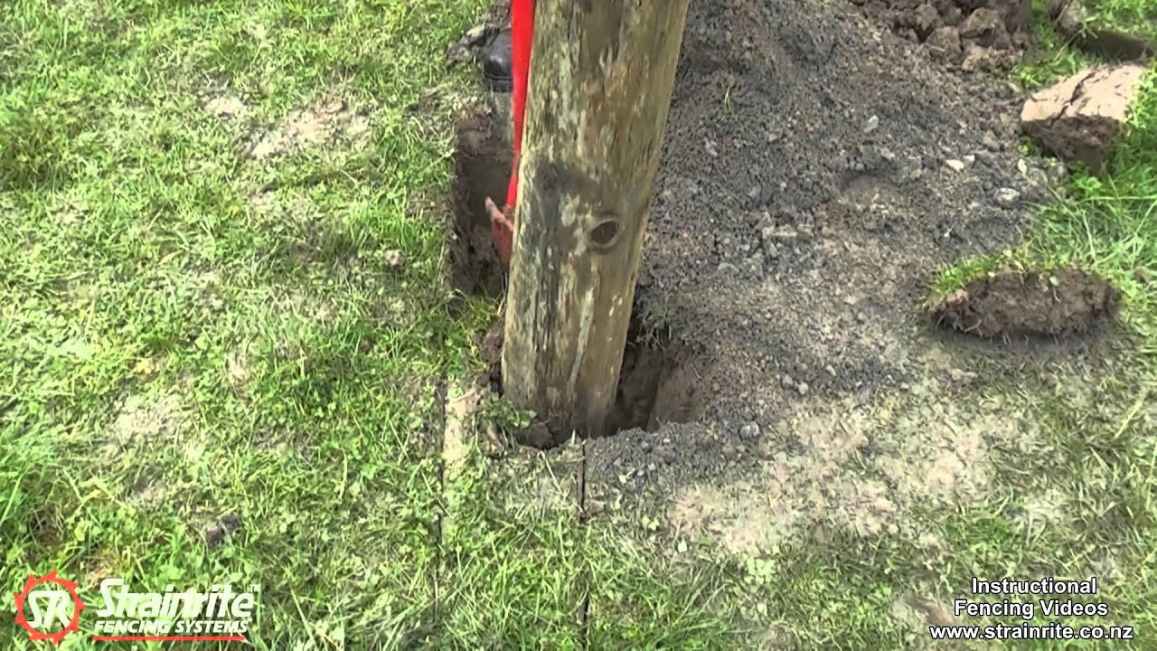 Strainrite | How to erect a fence post using the Post Hole Rammer and Fencing Spade