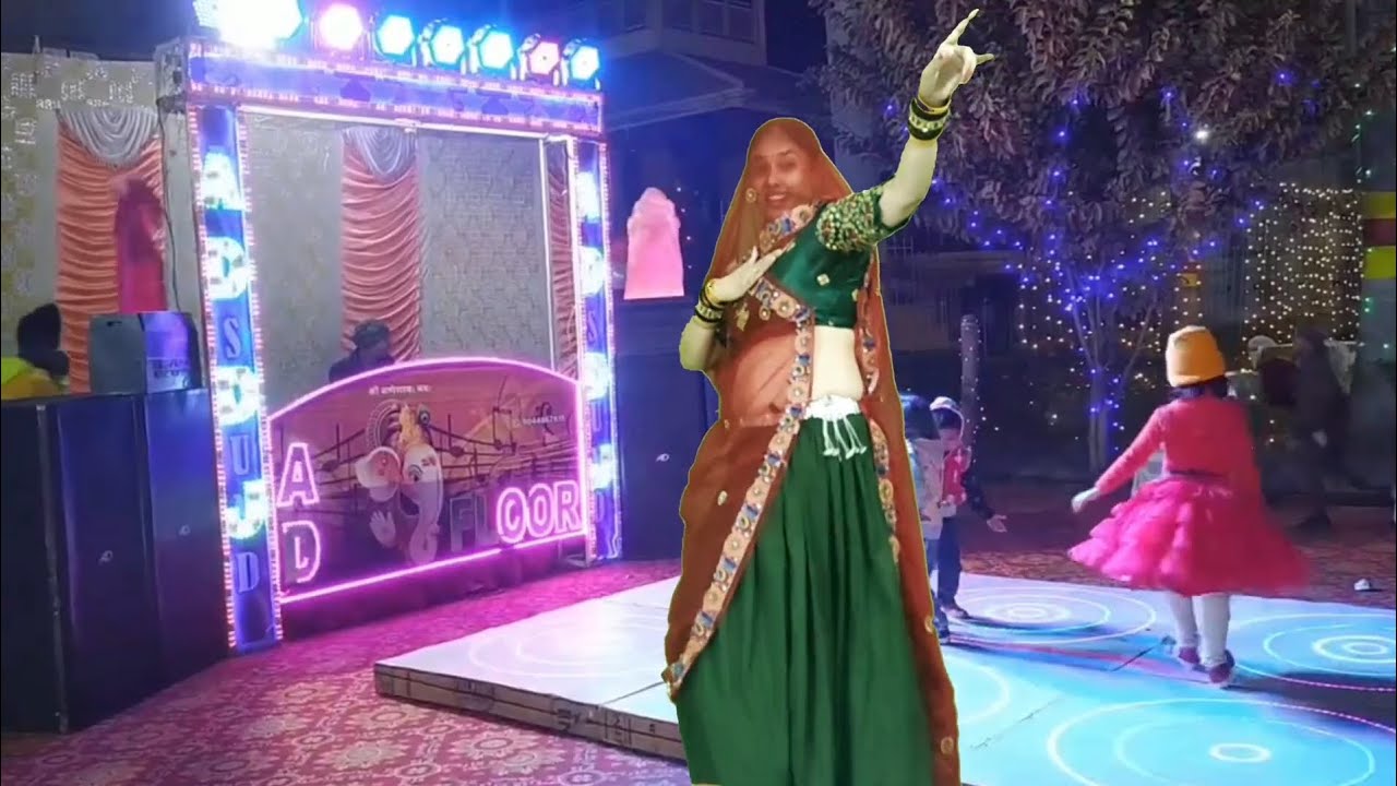 #meenadance #love #2026 👑 कंवारा छोरा देखर पागल हेगा म्हारी रशियन कणीया #singer Hr Suratpura #djsong