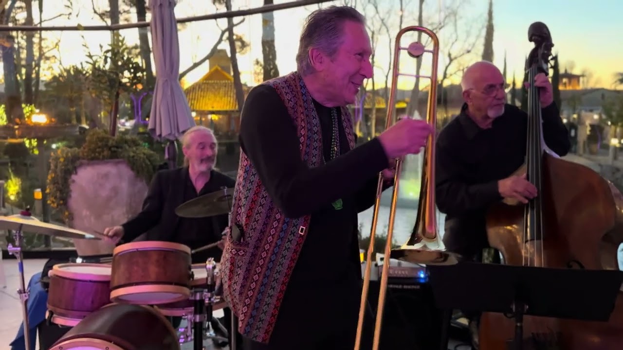 ☆ MARDI GRAS PARTY☆ Fred Kaplan Trio + special guest trombonist extraordinaire Ira Nepus.