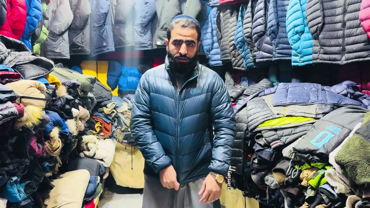 Sale sale 3000 Rehman bag and jackets 03115065372