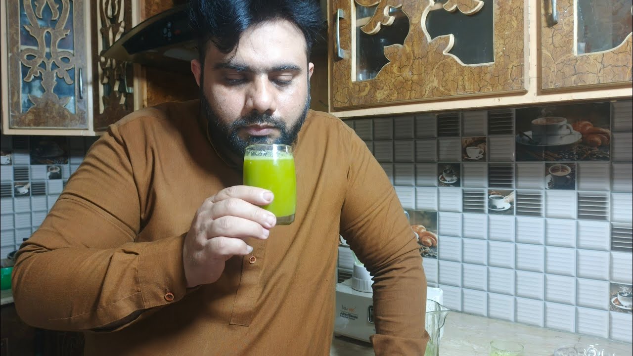 Refreshing orange mint juice 