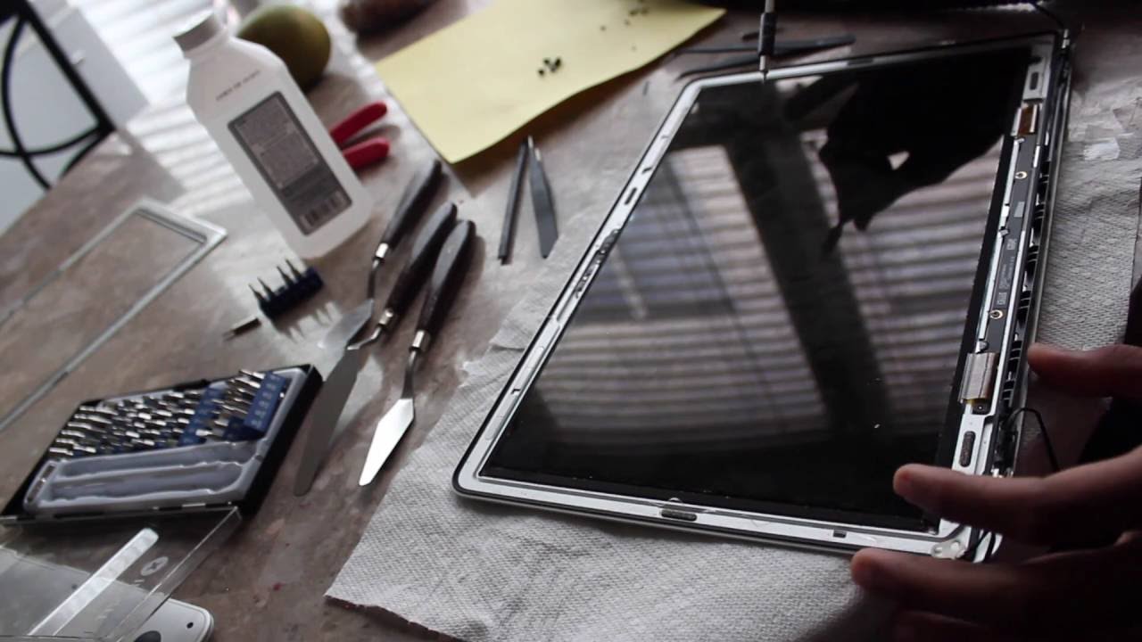 Replacing Macbook Air A1466 iSight/Wifi/Bluetooth Cable