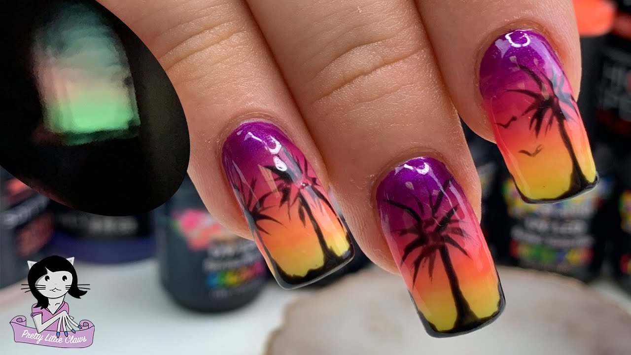 Glow In The Dark Palm Tree Design