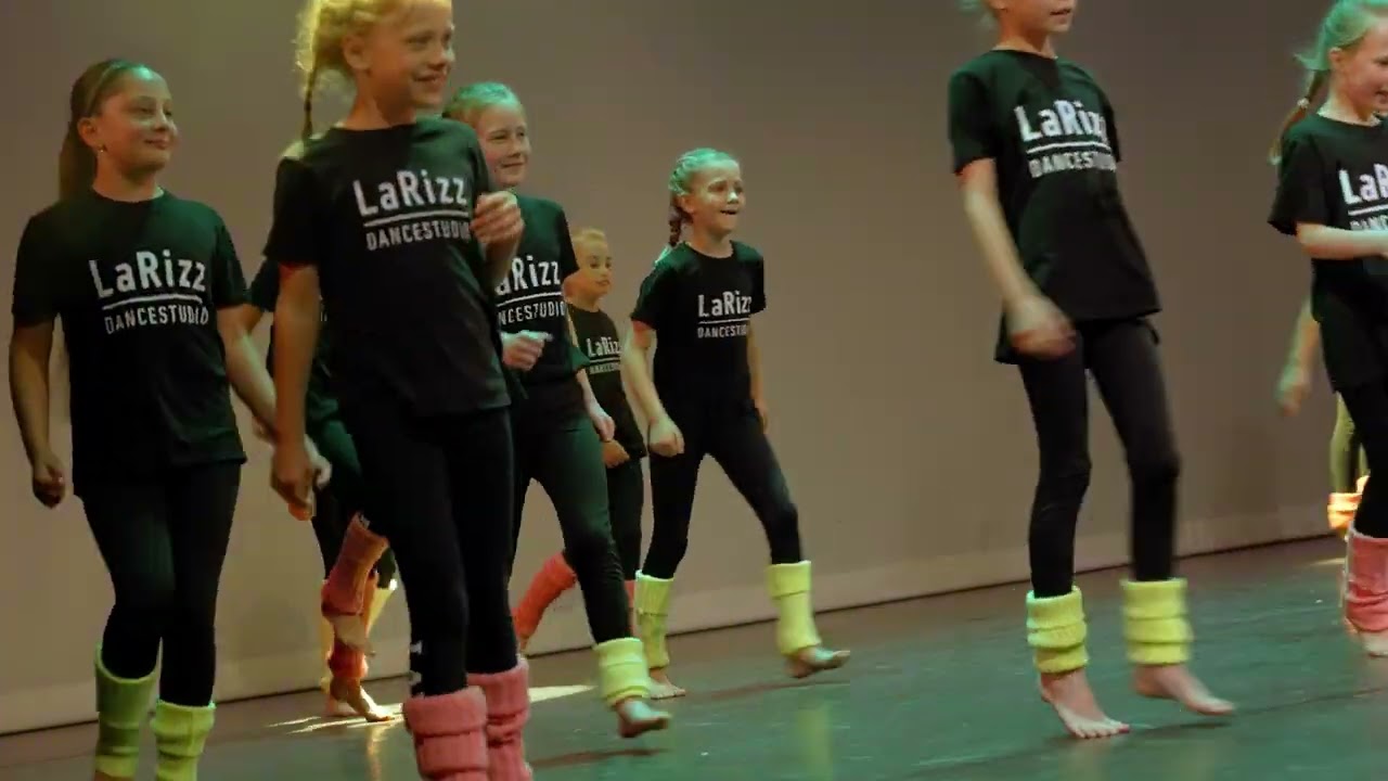 LaRizz Dance Studio: Around The World 2025