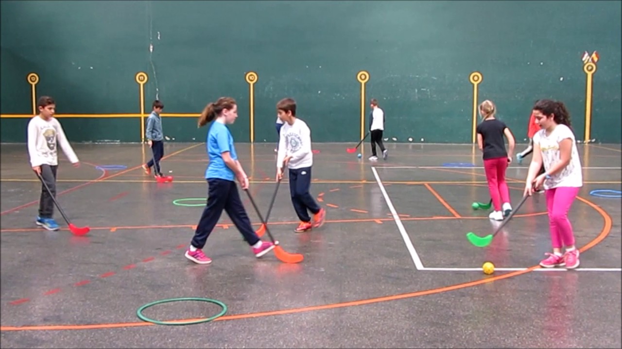 JUGAMOS A FLOORBALL (5º primaria)