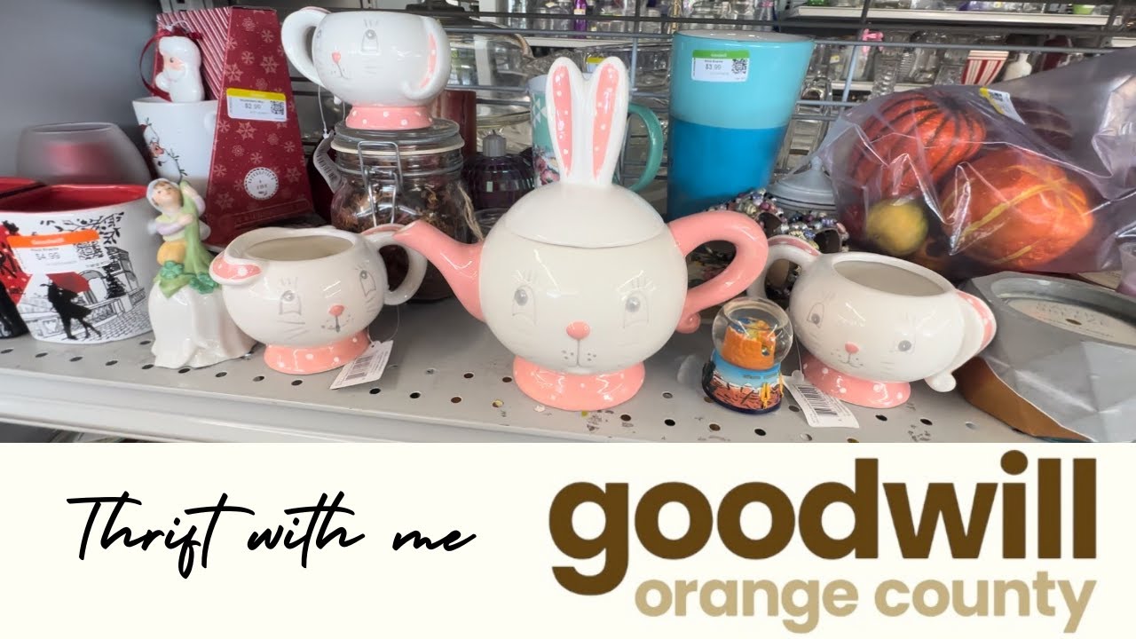 THRIFT WITH ME LOTS OF VINTAGE TREASURES AT OC GOODWILL #thriftwithme #goodwillfinds #goodwill