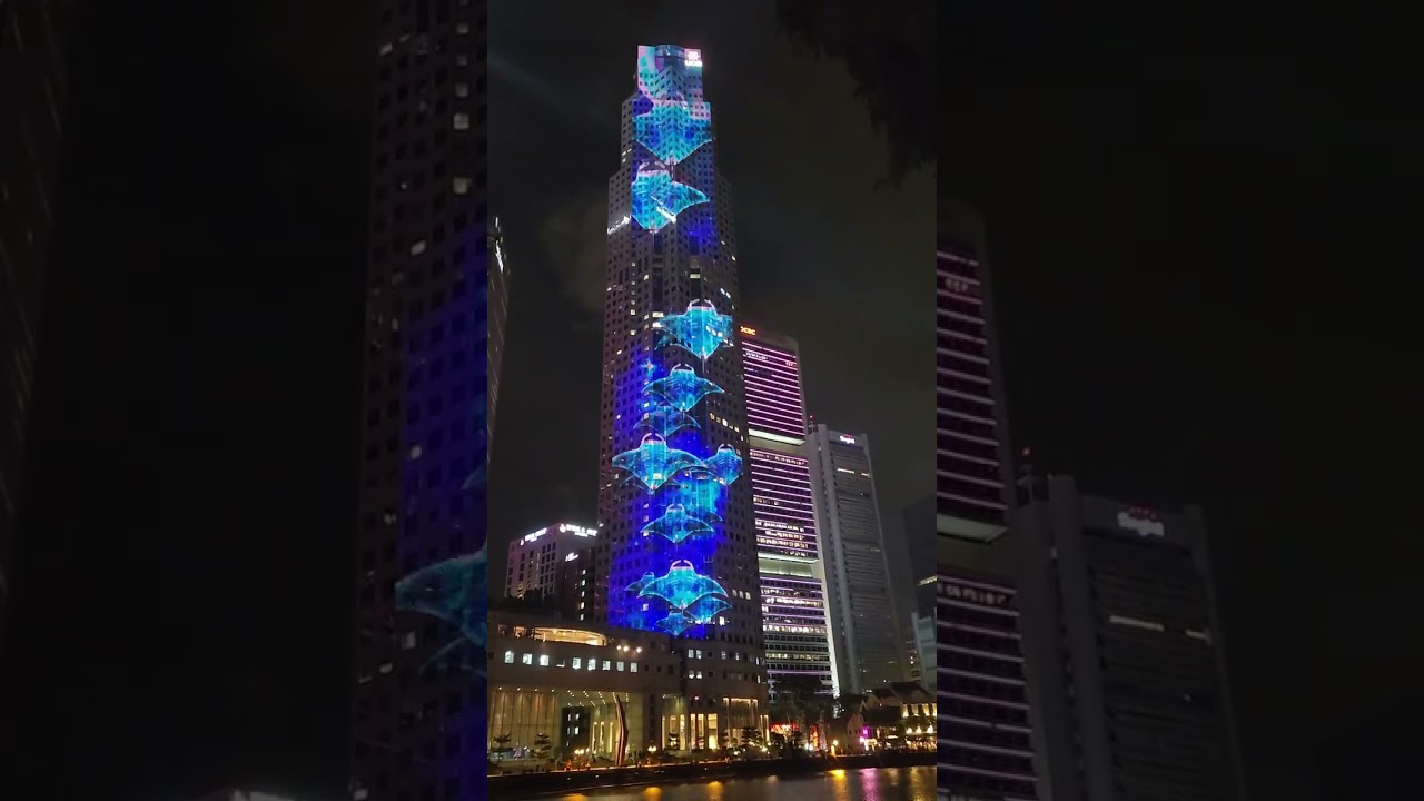 UOB Countdown light show 2025
