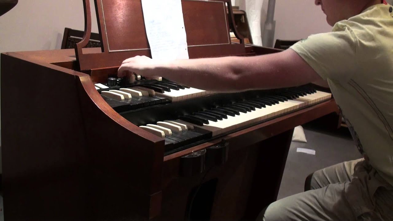 Hammond A100 Leslie 760 slow blues