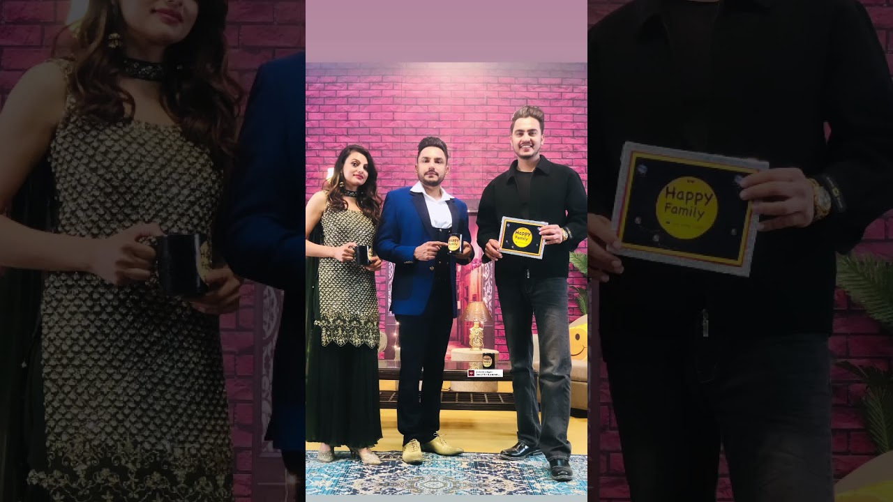 Bai deep DHILON nd Jaismeen jassi in Happy family show BIPAN JOSHI