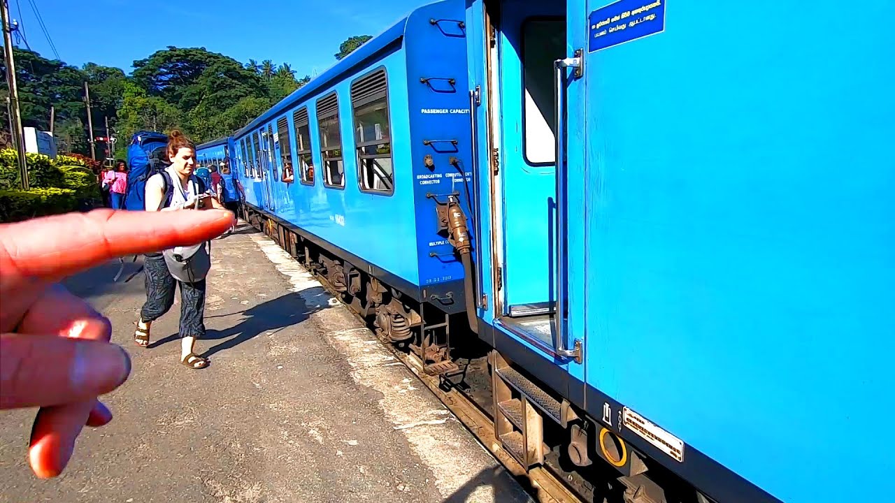 Blue train to Ella, Sri Lanka 🇱🇰
