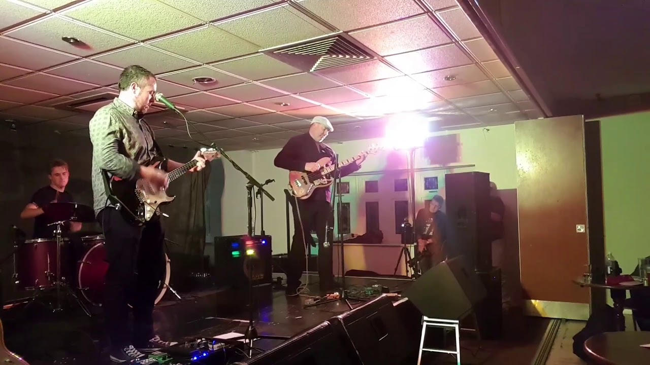 Hero Live at The Beaverwood Club 2017 The Brent Hutchinson Band