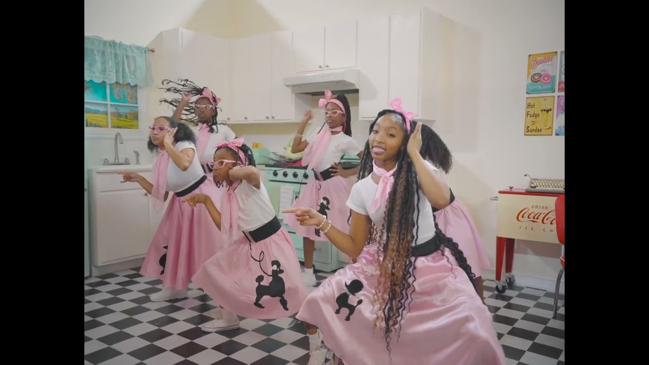 Kelis - Milkshake ; Missy Elliott -Ching-A-Ling (Official Dance ) #iconic #motivation #atl #culture