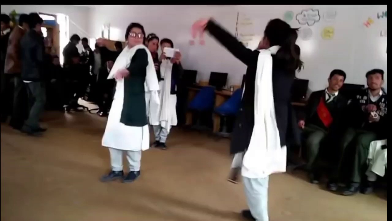 GILGITI Girls Dancing In School | Gb Dance | 2019