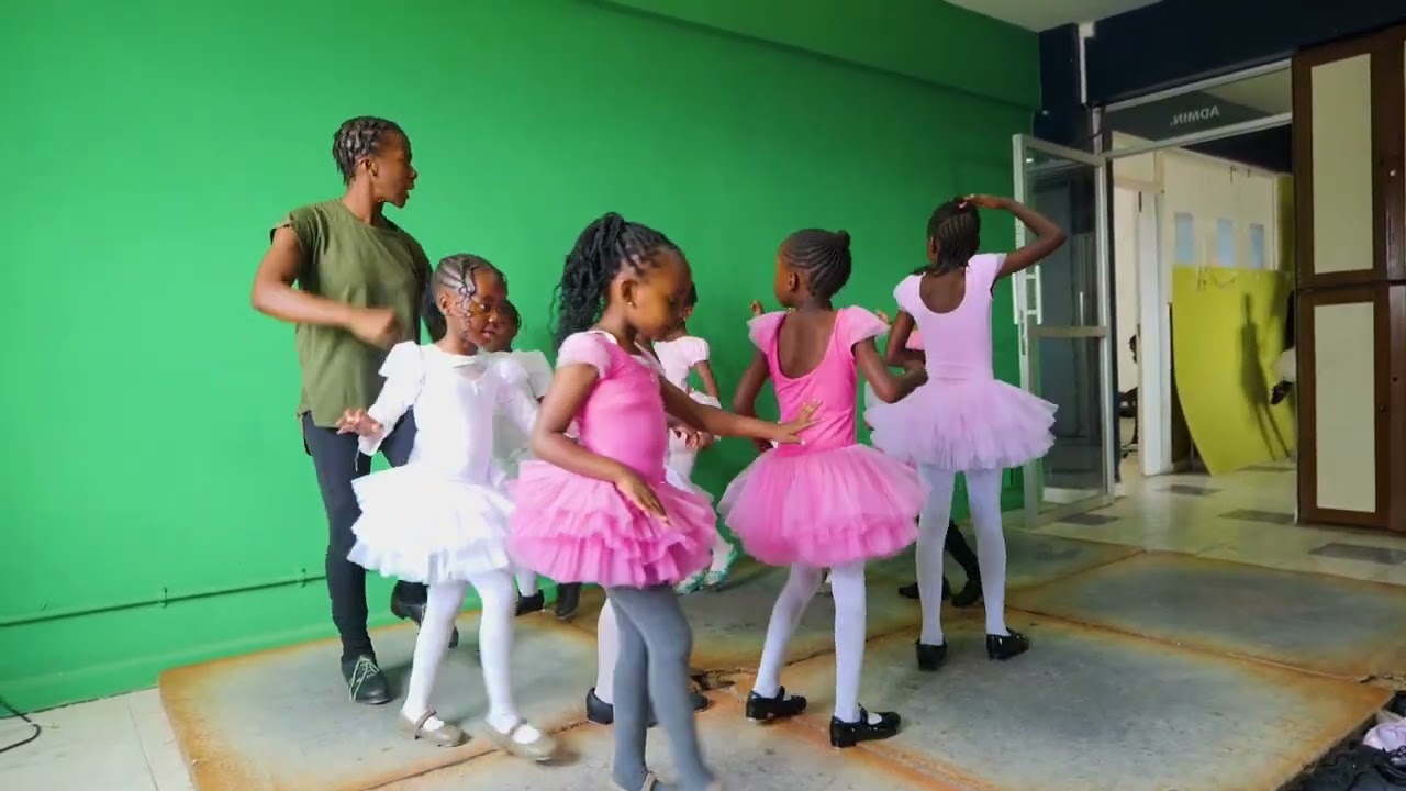 CHILDREN ENJOYING SOME TAP DANCE